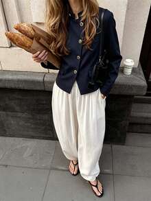 ZAHM Mantel Crop Kerah Tegak Navy dengan Kancing Emas Vintage dan Pinggang Pas Badan - Navy Blue - View 1