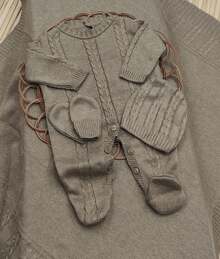 Complete Knitted Baby Outfit - , Blanket, Hat, And Mittens - 深卡其色 - 查看 7