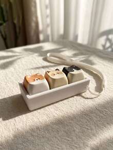 可愛貓咪指尖按鈕鑰匙圈吊飾 背包掛飾 畢業禮物 返校禮物 生日禮物 派對小禮 適合男孩女孩 喀噠鍵盤鑰匙圈 時尚包包裝飾吊飾 新穎便攜配件 - 彩色 - 查看 8