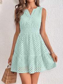 PRETTYGARDEN Women's Summer Dress Sleeveless V Neck Eyelet Cutout Swinging A-Line Flowy City Walks Wedding Guest Graduation Beach Vacation Sun Dress - 淺綠色 - 查看 3