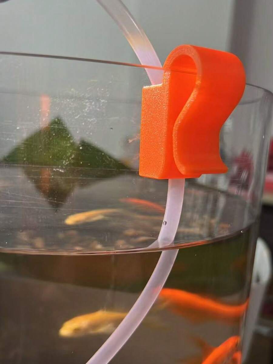 1個魚缸換水固定夾，可固定水管，牢固附著於魚缸或水桶邊緣，鎖定軟管，防滑防彎曲，水流順暢，耐用且易清潔，實用居家工具 - 多色 - 查看 1