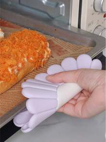 1pc Silicone Heat Resistant Mat, Non-Slip And Heat-Resistant, Suitable For Kitchen Countertop, Ideal For Placing Hot Dishes. Modern Design, Can Hold Pots And Pans. Elegant Daisy Pattern Silicone Placemat, Heat-Resistant And Easy To Clean, Can Be Used As Coaster And Heat-Resistant Mat. - View 5