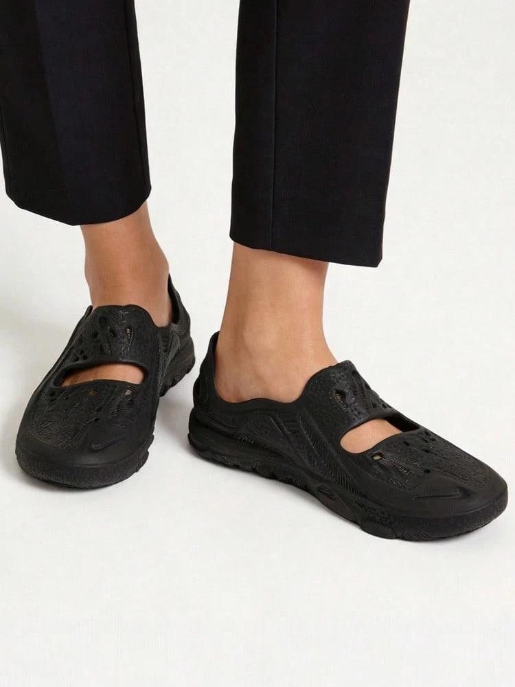 Nike ISPA Comfortable, Versatile, Durable Beach Sandals, Unisex, Black - Black - View 1