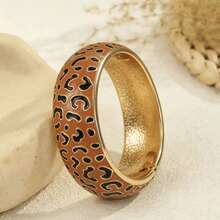 1pc Retro Leopard Print Enamel Wide Cuff Bracelet, Luxury Metal Open Bangle, Versatile Commuter Accessory - Leopard Print - View 3