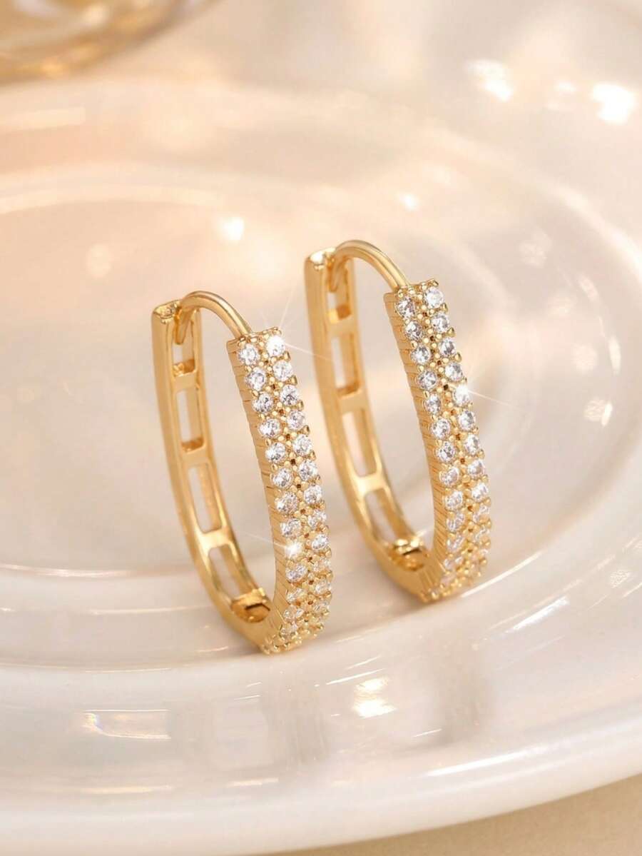 CHICAT 1 Pair Vintage Elegant Hollow Rectangular Earrings, Double Row Micro-Inlaid CZ Long Oval Snap-Back Shiny Geometric Crystal Statement Earrings For Women, Suitable For Wedding, Daily Wear And Party - Gold - View 1