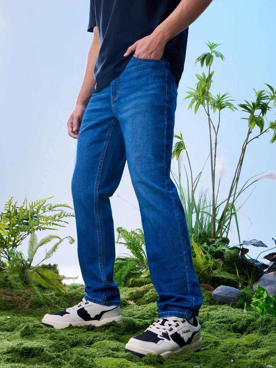 CAMEL CROWN Men's Outdoor Straight Leg Jeans, Spring/Summer Men's Washed Loose Casual Pants - Medium Blue - View 1