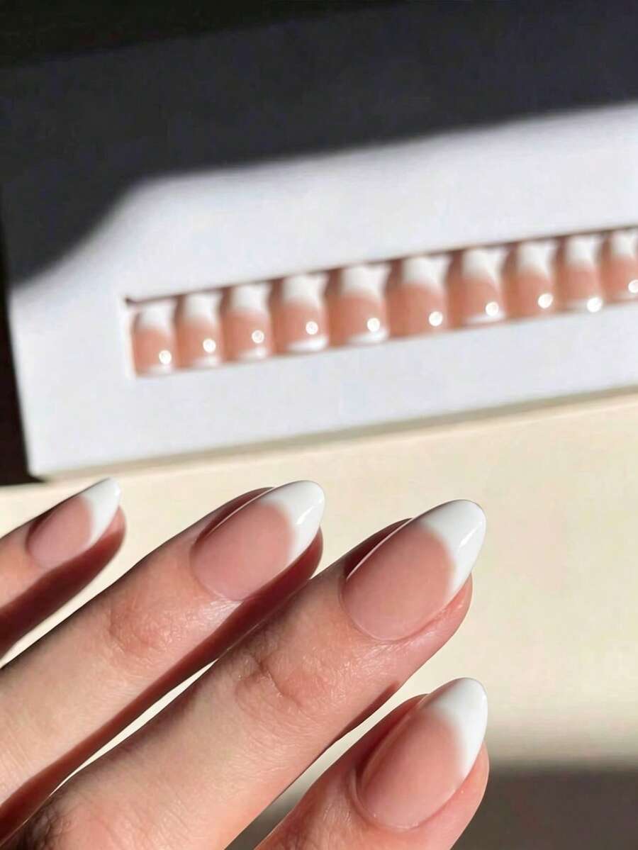 30pcs Short Almond White Ombre French Press-On Nails, Acrylic False Nail Set, Includes 1pc Jelly Glue And 1pc Nail File - White - View 1