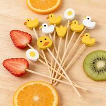 15/25/50/100 piezas Brochetas de bambú con forma de pato lindo, palillos de fruta desechables con diseño de dibujos animados, adecuados para pan francés, pastel, postre, ensalada, hamburguesa, sándwich, sushi, aperitivo, fruta, perfectos para fiesta de cumpleaños, boda, comida para llevar, Navidad, Halloween y otras actividades al aire libre. - Multicolor - Ver 3