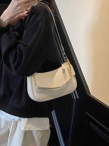 純白色編織 Hobo 包，金色鏈條手把、可調節皮革肩帶、裝飾 PU 吊牌，休閒包 - 米色 - 查看 4