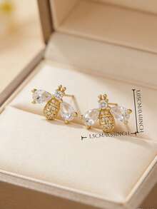 CHICAT 1 Pair Delicate Small Micro-Inlaid CZ Bee Stud Earrings For Women, Pear-Cut Crystal Wings, Tiny Honey Bee Insect Design, Cute Minimalist Daily Wedding Jewelry For Ladies - Gold - View 5