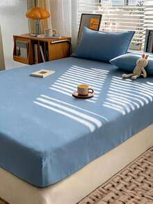 Einfaches Spannbettlaken aus türkischer Baumwolle - Einzel- & Doppelbett, weiche Haptik, atmungsaktiv, 120*200 -- 180*200 - Babyblau - Übersicht 1