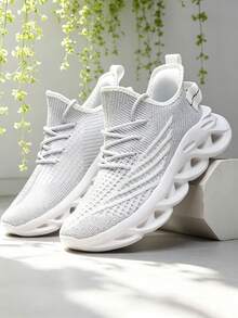 1 Pair White Lightweight Breathable Mesh Sock Shoes With Hollow Blade Sole, Casual Versatile - White - View 4