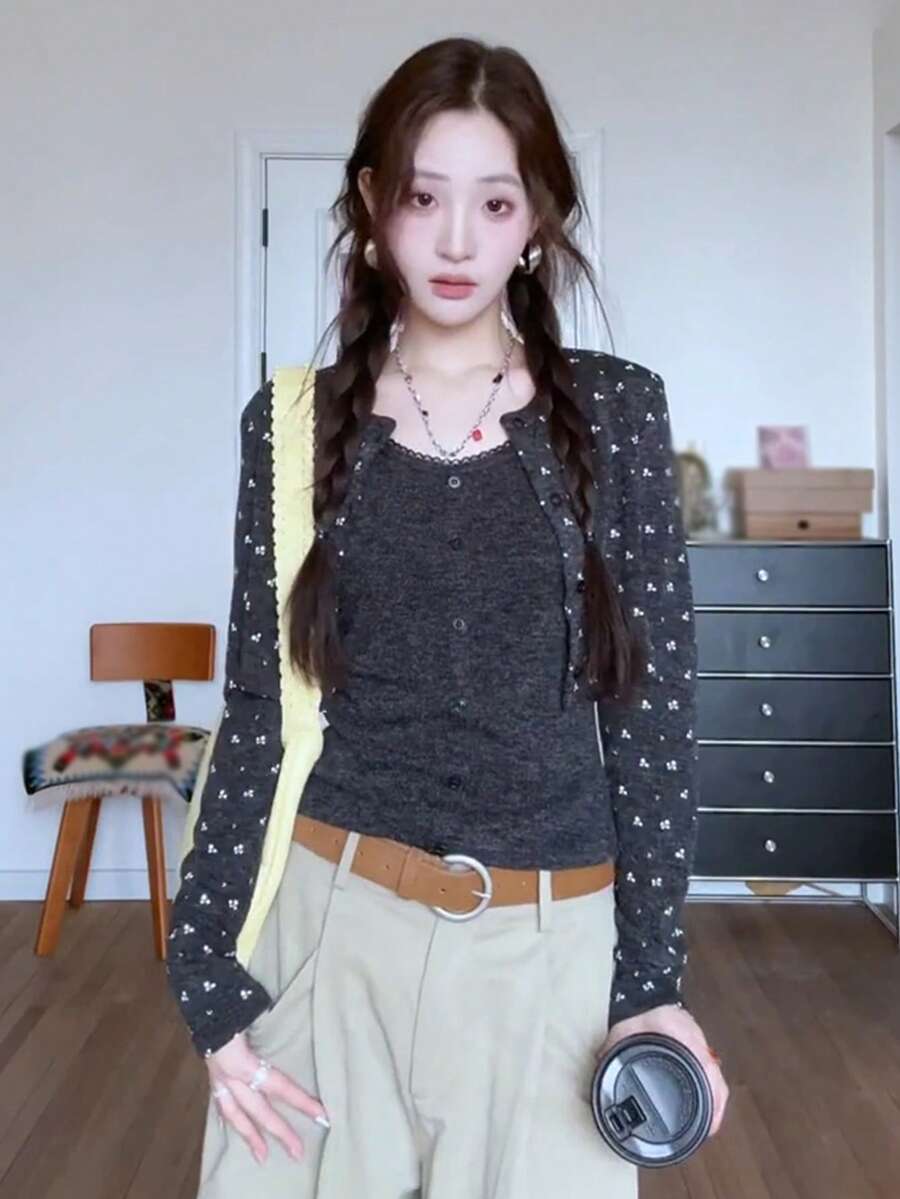 Korean Style Women's Ditsy Floral Cardigan Jacket, Soft Knit Slim Fit Layering Outerwear, Autumn/Winter, Youthful Look (Inner Layer Not Included) - Grey - View 1