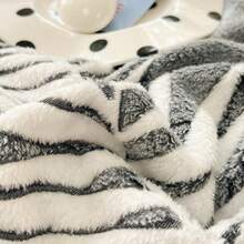 1 pezzo Coperta in pile soffice con motivo fiocco di neve, stile lussuoso, coperta da letto per camera da letto per tutte le stagioni, coperta per divano, coperta per riposino in ufficio, coperta per aereo - Grigio Scuro - Visualizzare 8
