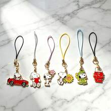 5 piezas Llavero de estilo de dibujos animados Snoopy, cordón para teléfono, correa para llaves, decoración de bolsa, colgante lindo, pequeño regalo para amigos - 5 piezas-2 - View 4