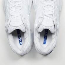 Adidas Spring/Summer Mesh Unisex Sports Shoes, Couple Casual Chunky Sneakers IG1740 - White - View 9