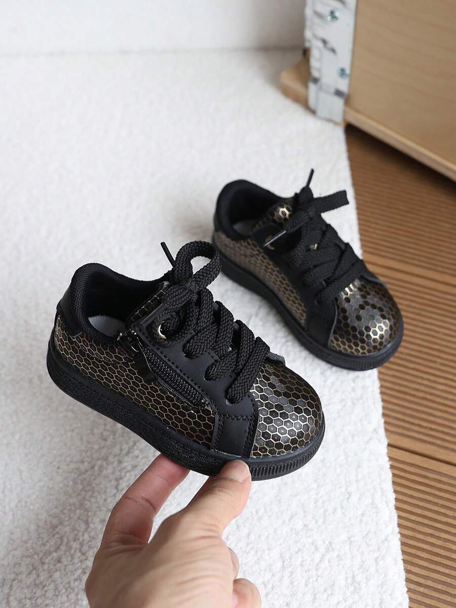 1 Pair Unisex Kids Honeycomb Glossy Side Zipper White Sneakers, Spring/Autumn New Style, Non-Slip Soft Sole, Casual Skate Shoes, Lightweight Luxury Versatile Campus Sports Shoes For Toddlers And Young Children - Black - View 1