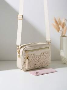 Floral Pattern Crossbody Bag Camera Bag, Bohemian Style Beach Bag, Travel Essential Accessory, Crochet Knit Set, Elegant Women's Wallet - Apricot - View 4