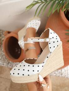 2026 New Women's Colorblock Closed Toe Straw Woven Wedge Sandals With Ankle Strap Buckle Thick Sole Height-Increasing Casual Vacation Shoes - White - View 4