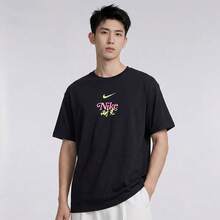 Nike 男款短袖寬鬆休閒運動 T-shirt HM4457-010 - 黑色 - 查看 1