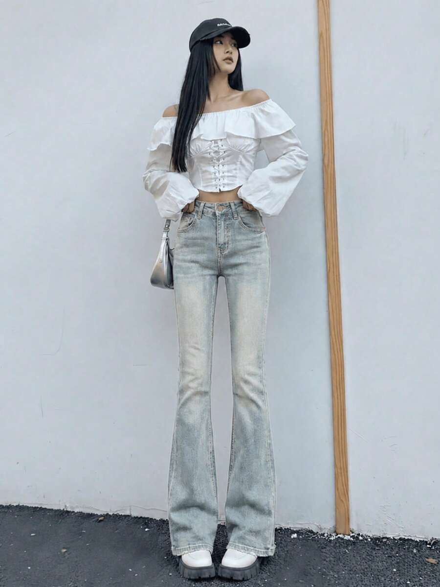 YEAE | 女款黑色丹寧喇叭牛仔褲，休閒長款無彈力牛仔褲，附鈕扣口袋與拉鍊細節，秋季款