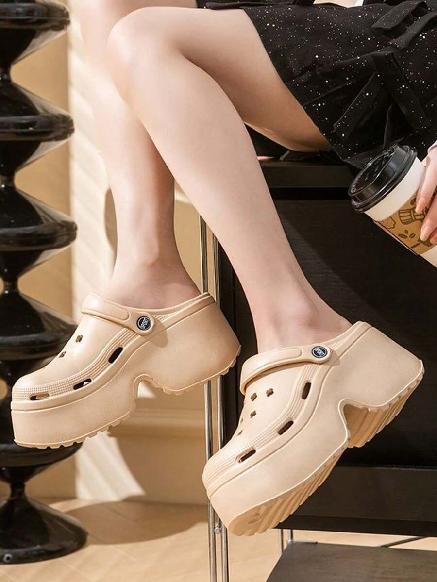 Pantofole da donna con piattaforma spessa e traforata, sandali slip-on in EVA traspirante con cinturino posteriore regolabile e rialzante, scarpe mule casual estive per spiaggia e uso all'aperto, antiscivolo e anti-odore - Cachi - Visualizzare 1