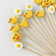 15/25/50/100 piezas Brochetas de bambú con forma de pato lindo, palillos de fruta desechables con diseño de dibujos animados, adecuados para pan francés, pastel, postre, ensalada, hamburguesa, sándwich, sushi, aperitivo, fruta, perfectos para fiesta de cumpleaños, boda, comida para llevar, Navidad, Halloween y otras actividades al aire libre. - Multicolor - Ver 2