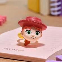 Miniso 迪士尼玩具總動員盲盒蛋形戒指，精緻卡通人物設計，可佩戴裝飾戒指，IP收藏飾品（1件隨機） - 彩色 - 查看 6