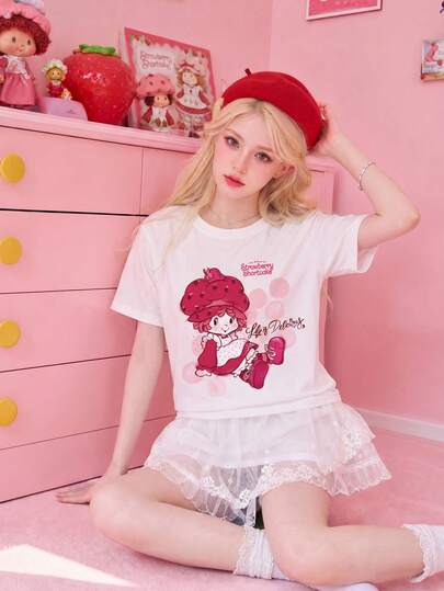 SHEIN X Strawberry Shortcake 女款夏季 T 恤，可愛「Life's Delicious」印花寬鬆休閒 T 恤，適合日常穿著 & 甜美女孩風 白色