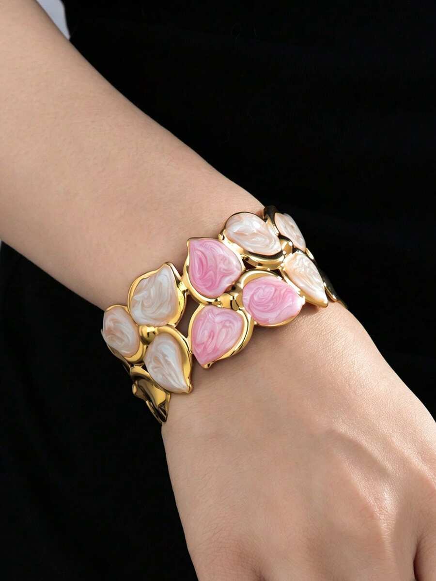 1pc Fashionable Three-Leaf Patchwork Design Geometric Enamel Open Cuff Bracelet For Women, Personalized Exquisite Daily Wear - Yellow Gold - View 1