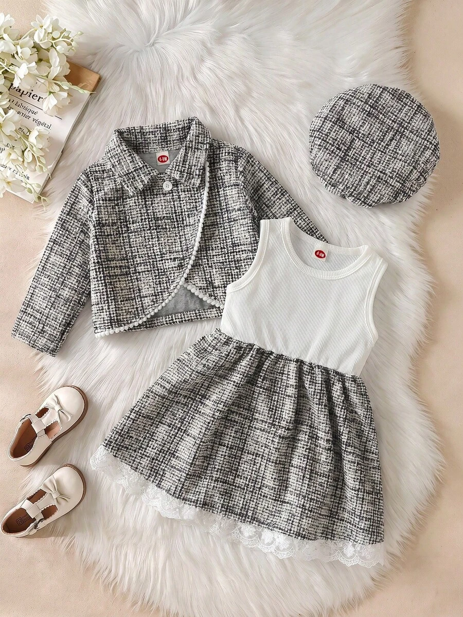 Set 3 Potong Bayi Perempuan Musim Gugur/Dingin yang Manis & Menggemaskan: Gaun Tanpa Lengan Bergaris Motif Kotak-kotak Blok Warna dengan Hiasan Renda Kontras & Jaket Pendek Berkerah Modis dengan Hiasan Pom Pom & Topi yang Serasi, Cocok untuk Aktivitas Sehari-hari - Hitam dan Putih - View 1