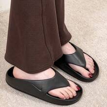 Nike Calm Flip Flop WMNS Comfortable, Anti-Slip, Non-Abrasion Casual Flip-Flops For Women - Black - View 2