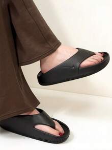 Nike Calm Flip Flop WMNS Comfortable, Anti-Slip, Non-Abrasion Casual Flip-Flops For Women - Black - View 1