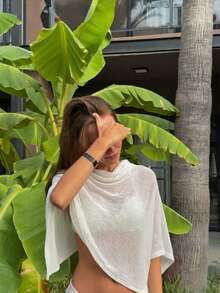 Poncho Rajut Transparan dengan Leher Berlipat, Penutup Tubuh di Pantai - Putih - View 2