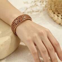 1pc Retro Leopard Print Enamel Wide Cuff Bracelet, Luxury Metal Open Bangle, Versatile Commuter Accessory - Leopard Print - View 2