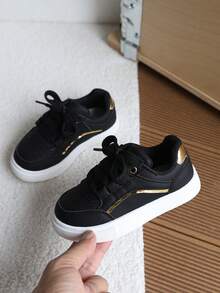 1 Pair Unisex Kids Gold Trim Minimalist Leather White Sneakers, Spring/Autumn New Soft Sole Anti-Slip Casual Skate Shoes, Versatile Campus Commute Sports Shoes For Toddlers And Young Children - Black - View 3