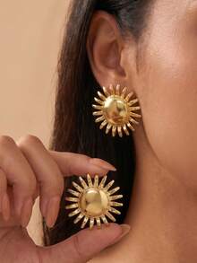 Chunky Retro Sunburst Gold Stud Earrings, Stainless Steel Hypoallergenic Earrings For Women,Minimalist Timeless Piercing Jewelry For Commute & Party - Multicolor - View 2