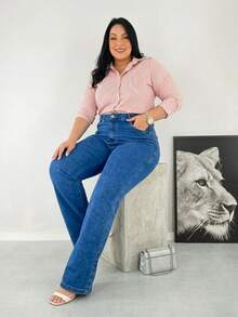 Calça Jeans Flare Feminina Plus Size Cintura Alta Tecido Premium com Elastano Stretch com 4 bolsos - Azul Médio - Visão 11