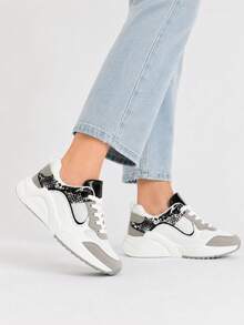 Sports Shoes, Lace-Up, Mesh + Imitation Leather, Snake Skin Imitations. - White - View 2