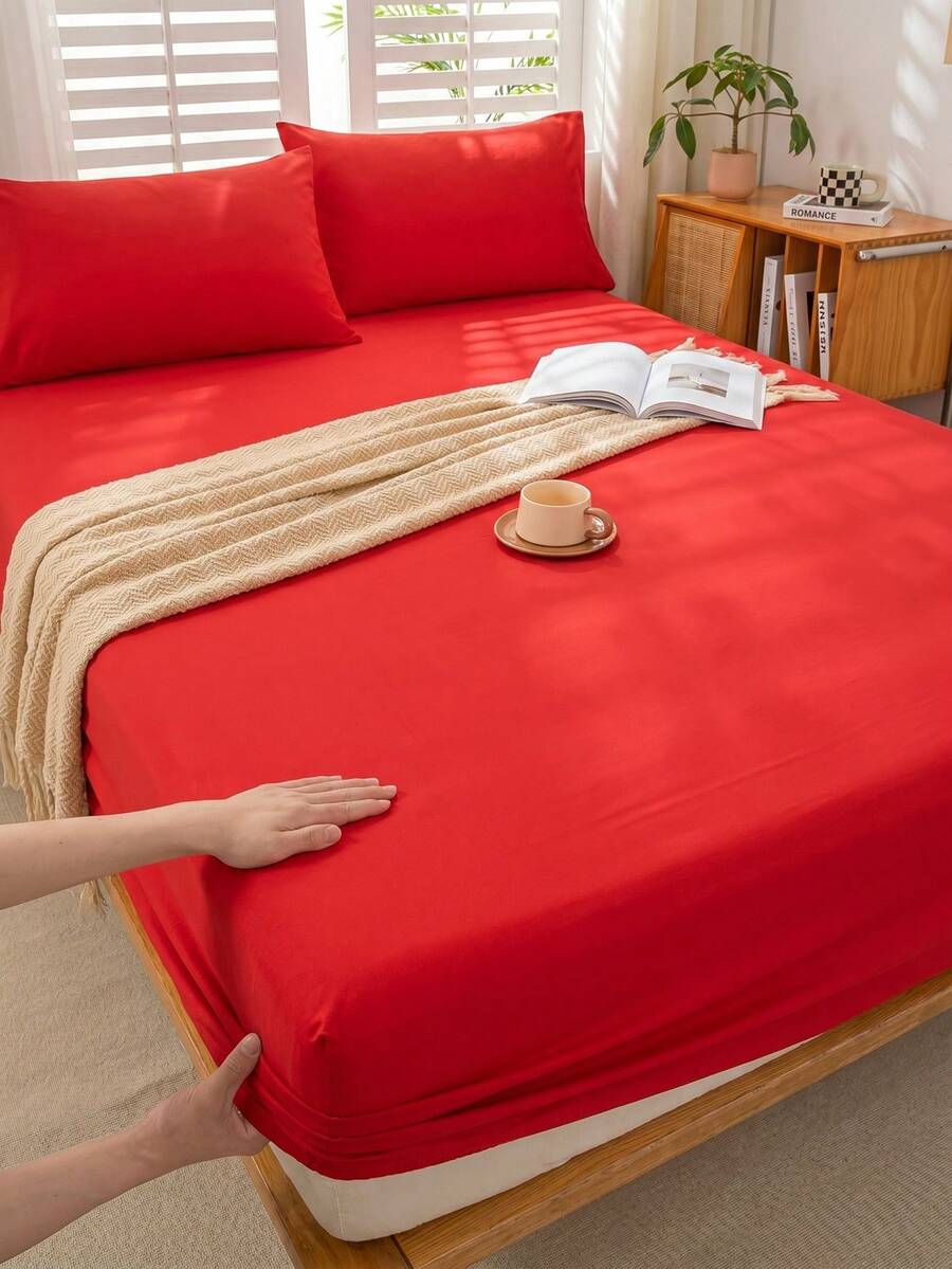 1pc Red Ultra Soft Solid Color Fitted Sheet, Lightweight Bedding, Mattress Cover, Deep Pocket Design Fits Up To 11.8 Inches, Soft And Breathable, Suitable For Twin, Full, Queen, King Size Beds, All Seasons - Red - View 1