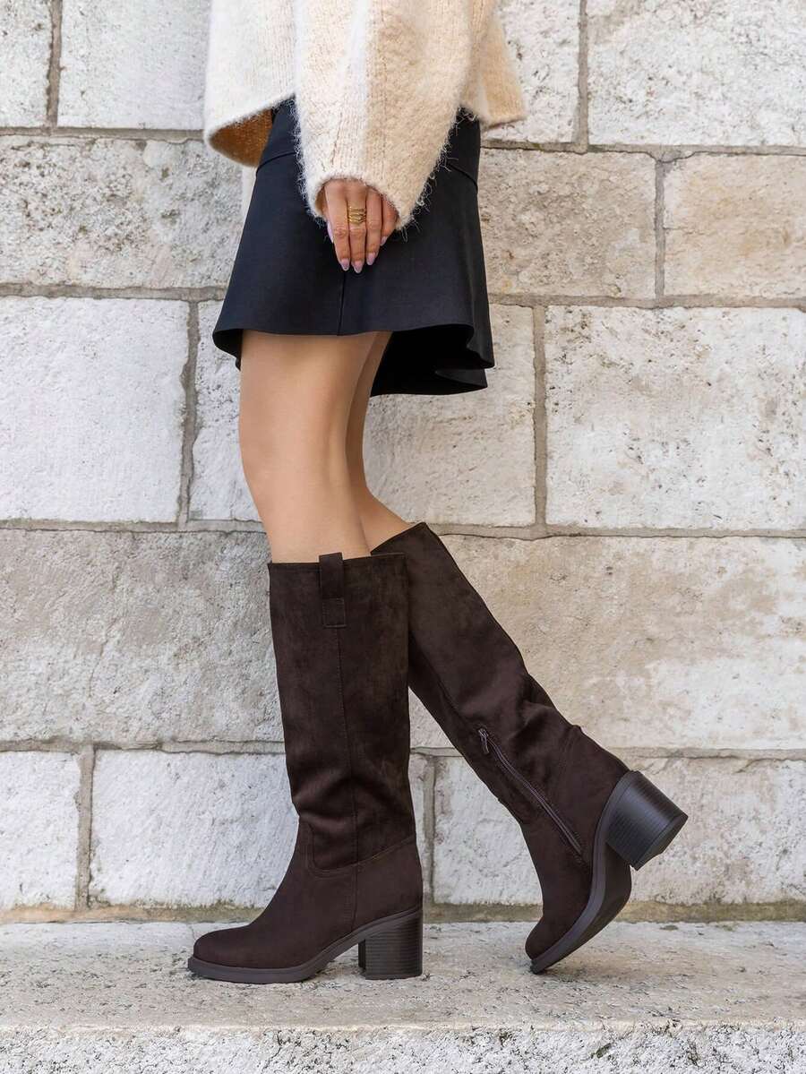 Mid-Calf Boots With A Slightly Pointed Toe And A Stable Block Heel-An Elegant And Comfortable Look. - Brown 2523A-1 - View 1