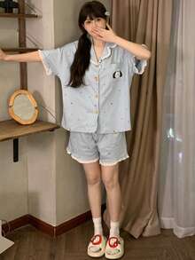 2 piezas/Set Conjunto de pijama para mujer, cuello de solapa abierto con estampado de cachorro lindo y bolsillo delantero, manga corta y shorts simples, cómodo para usar en casa - Azul - Ver 2