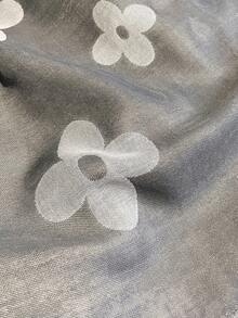 1pc Minimalist Elegant Four-Leaf Clover Pattern Jacquard Thin Scarf Women's Fashion Versatile Air-Conditioned Room Blanket Spring/Autumn Outdoor Windproof Decorative Shawl Suitable For Daily Wear And Outings - Grey - View 4
