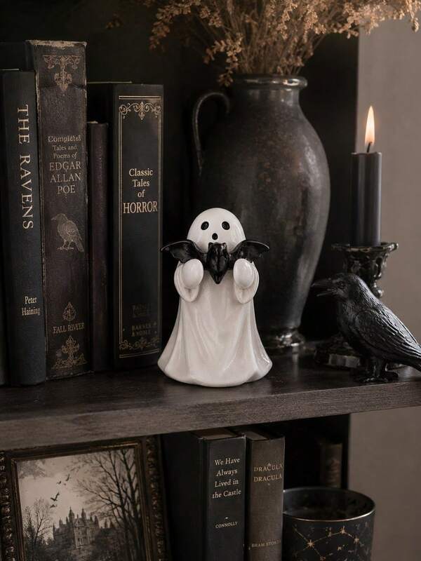 1Pc Halloween Spooky Bat & Ghost Sculpture Figurine, Soft Texture Gothic Dark Academia Shelf Decor, Moody Aesthetic Desktop Ornament For Bookshelf Mantel Bedroom Office, Gothic Home Accent, Ideal Gift For Halloween Party, Housewarming & Birthday