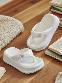 HAHABOBO Girls' Summer Fresh White 3D Floral Decor Thick Sole Flip Flops EVA Toe Strap Sandals - White - View 4