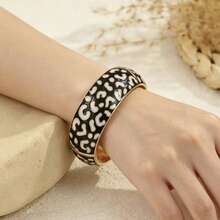 1pc Retro Leopard Print Enamel Wide Cuff Bracelet, Luxury Metal Open Bangle, Versatile Commuter Accessory - Leopard Print - View 5