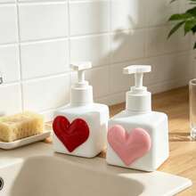 White Heart-Shaped Squeeze Empty Bottle Red Pink Heart Style, Suitable For Hand Soap/Body Wash/Shampoo/Lotion/Makeup Remover/Cosmetics, Portable Squeeze Bottle, Suitable For Hotel And Daily Use, Holiday Essential, Home And Travel Essential - Multicolor - View 5