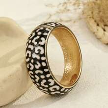 1pc Retro Leopard Print Enamel Wide Cuff Bracelet, Luxury Metal Open Bangle, Versatile Commuter Accessory - Leopard Print - View 6