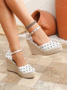 2026 New Women's Colorblock Closed Toe Straw Woven Wedge Sandals With Ankle Strap Buckle Thick Sole Height-Increasing Casual Vacation Shoes - White - View 2