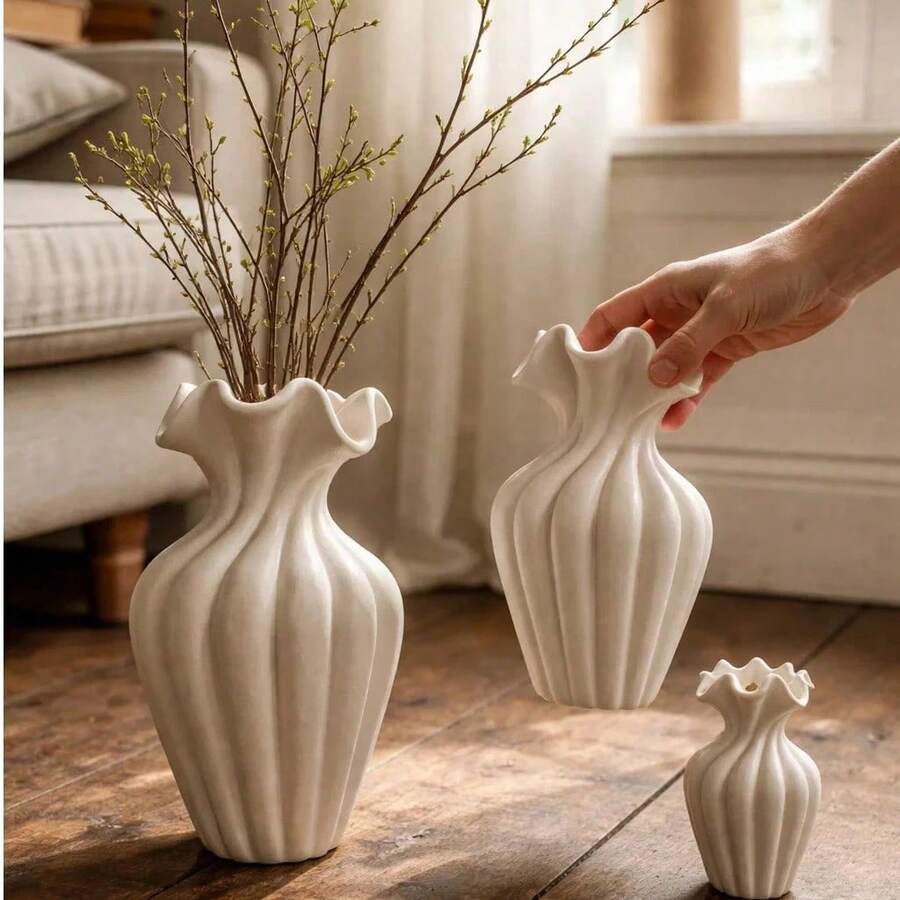 1pc Exquisite Vase, 12cm Height, Compact And Elegant, Suitable For Desktop Display, Suitable For Dried Flowers And Fresh Flowers, Rough Matte Surface Design, Fashionable And Novel, Modern Style, Suitable For Young People